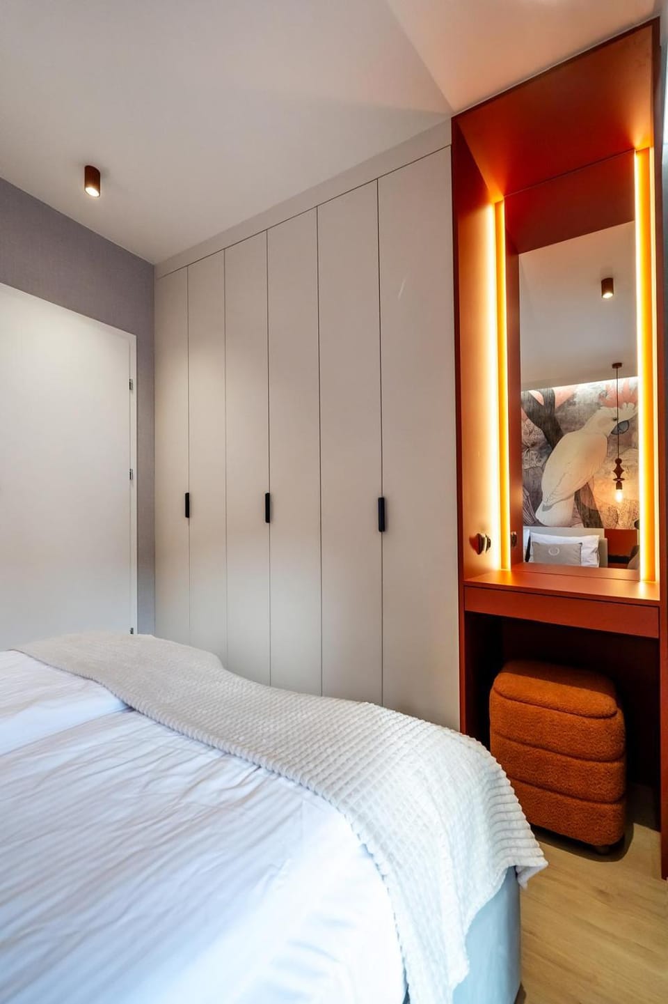 Apartamenty WHITE GLOVE Prestige Parkya Central Park Apartment in Poland