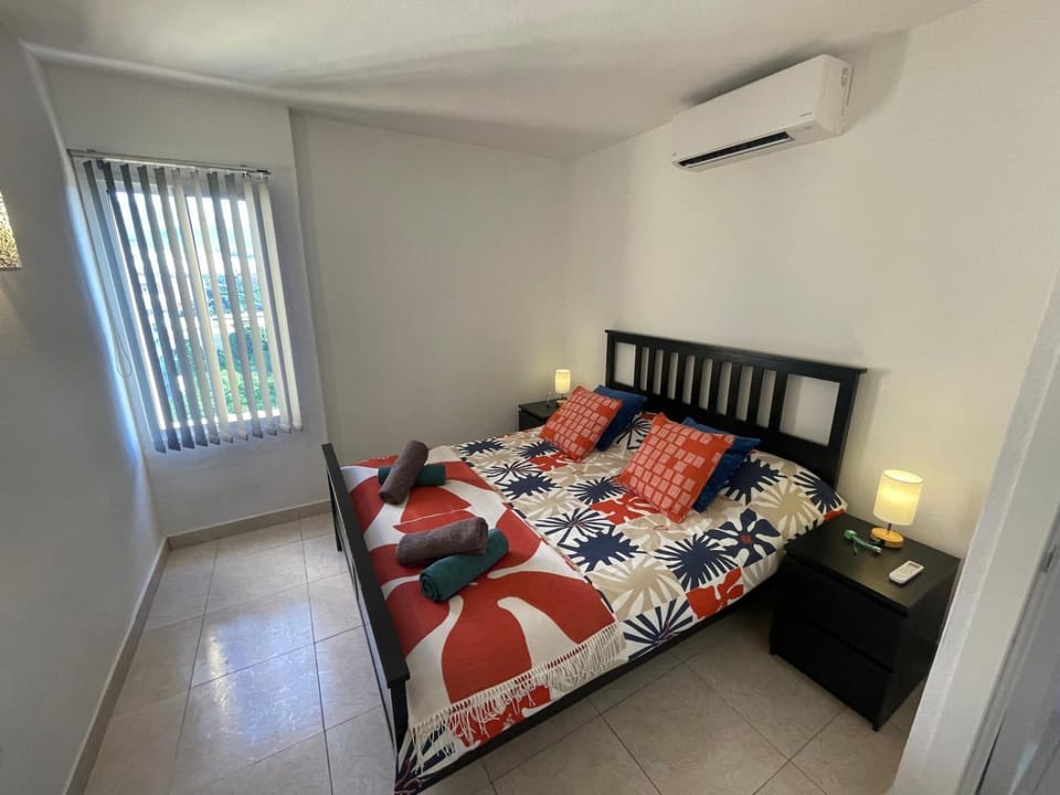 Bed, Photo of the whole room, Bedroom, air conditioner, air conditioner