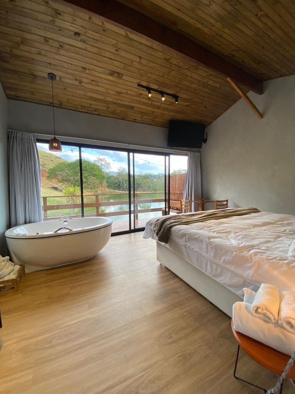 Fazenda - Lago Villa in Sao Jose dos Campos
