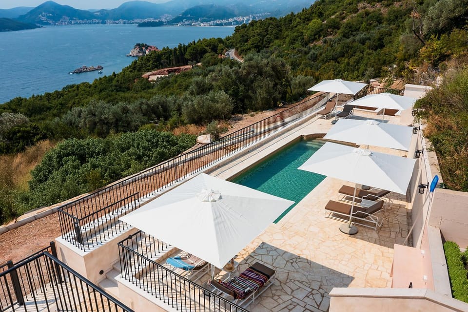 Zorka Vacation rental in Sveti Stefan