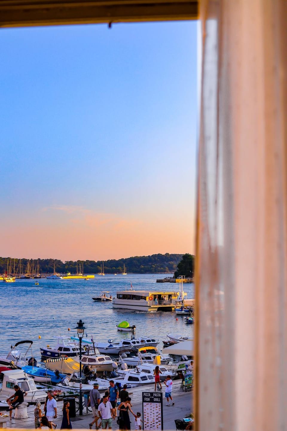 La Riva Apartment Sea View Bed and Breakfast in Rovinj