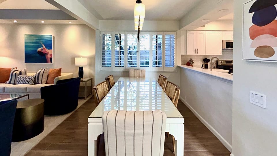 Racquet Club Retreat Modern Luxe Living in a Peaceful Desert Escape – managed by Greenday House in Rancho Mirage