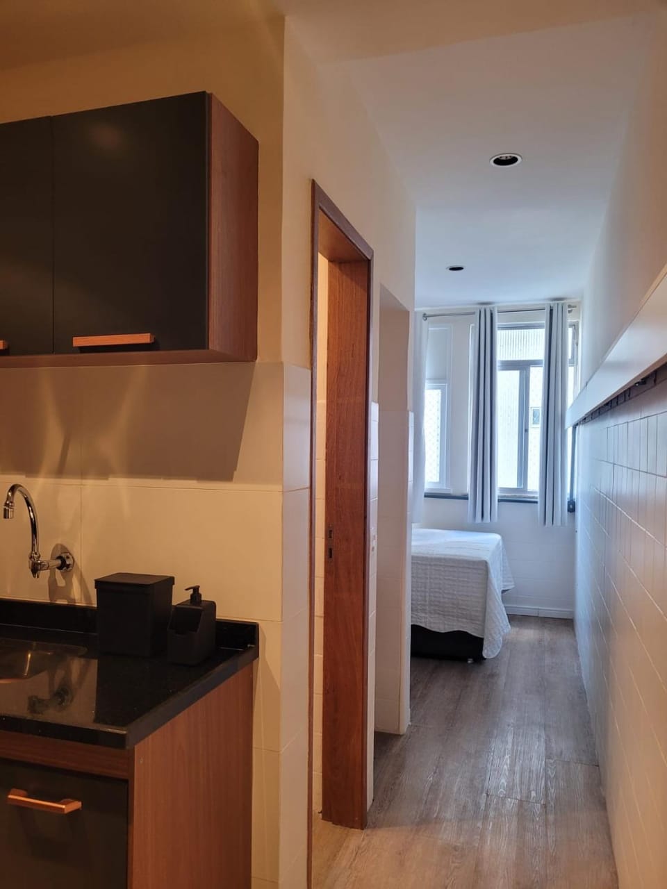 Bed, Kitchen or kitchenette, Photo of the whole room, Bedroom
