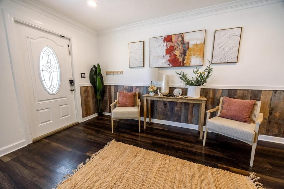 Beach Breeze Inn House in Oakland Park