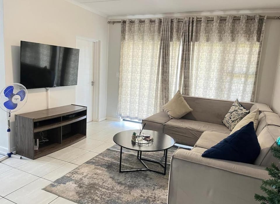 Upmarket Luxury 1 bedroom Apartment Apartment in Sandton
