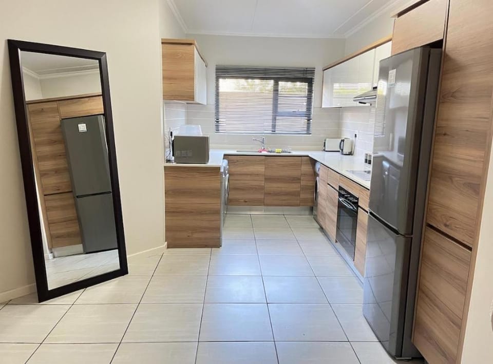 Upmarket Luxury 1 bedroom Apartment Apartment in Sandton