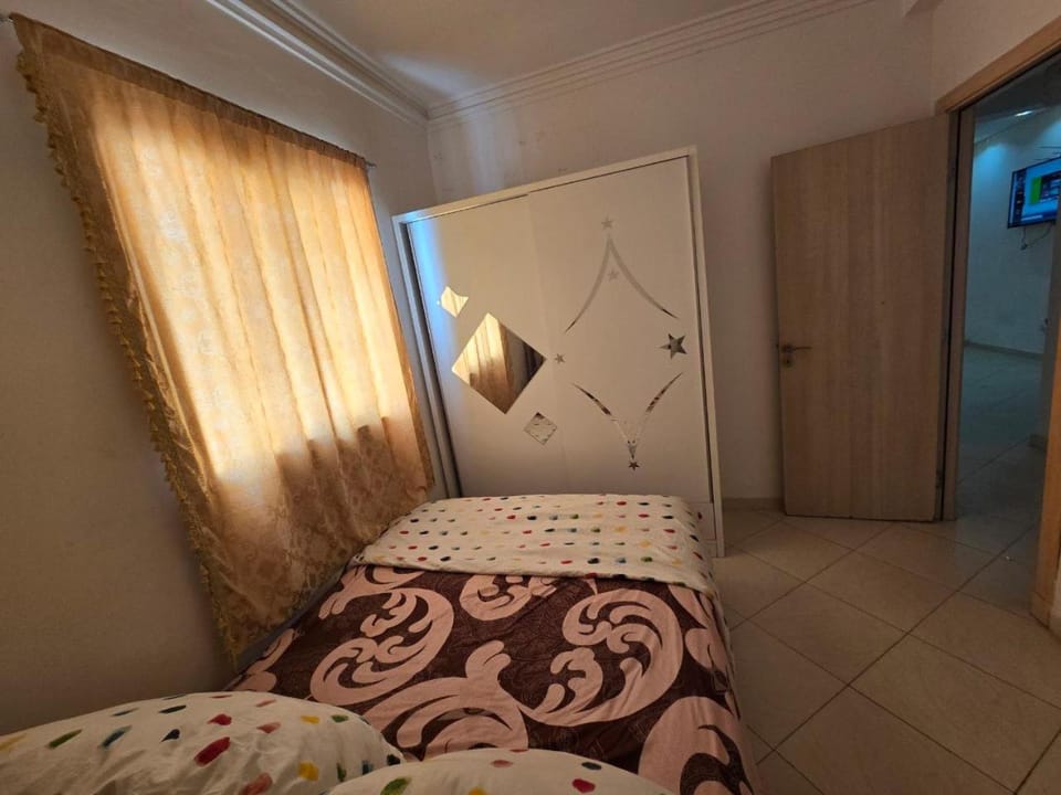 Appartement Meublé 2 Chambres avec Wi-Fi Haut Débit Apartment in Marrakesh