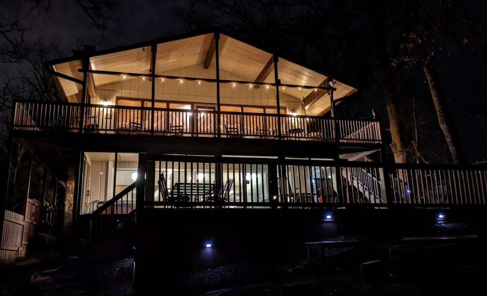 Buena Vista Getaway by American Patriot Getaways House in Gatlinburg