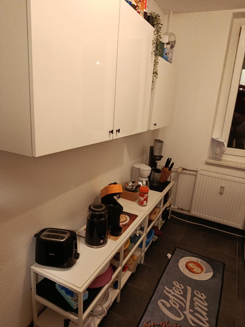 Kitchen or kitchenette, Kitchen or kitchenette