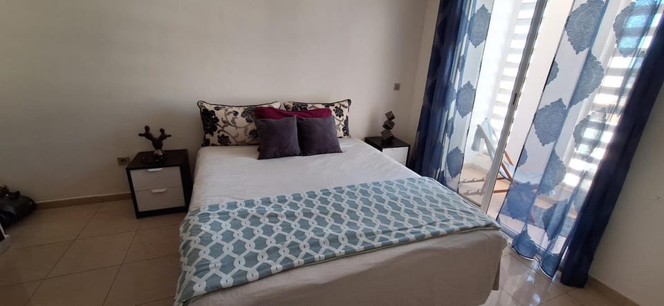 Bed, Balcony/Terrace, Bedroom