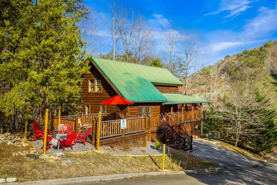 Pool Access, Arcade, Tri-Level, Game Room House in Sevier County