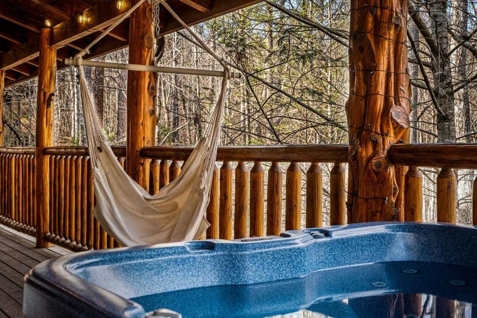 Hot Tub, View (from property/room), Balcony/Terrace