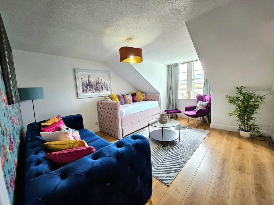 Sensational Stay at South Bridge Apartment in Edinburgh