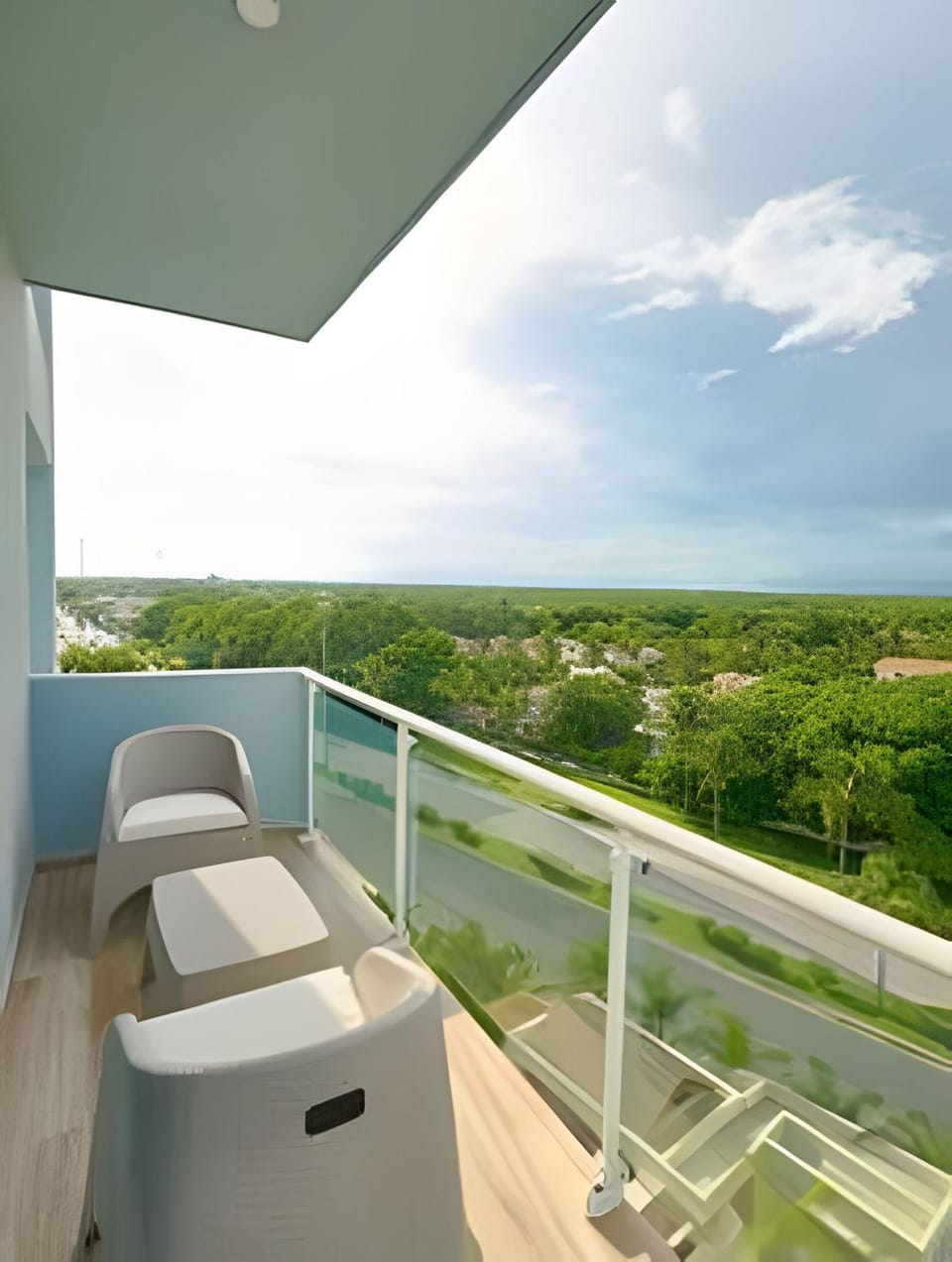 Balcony/Terrace, City view, Street view