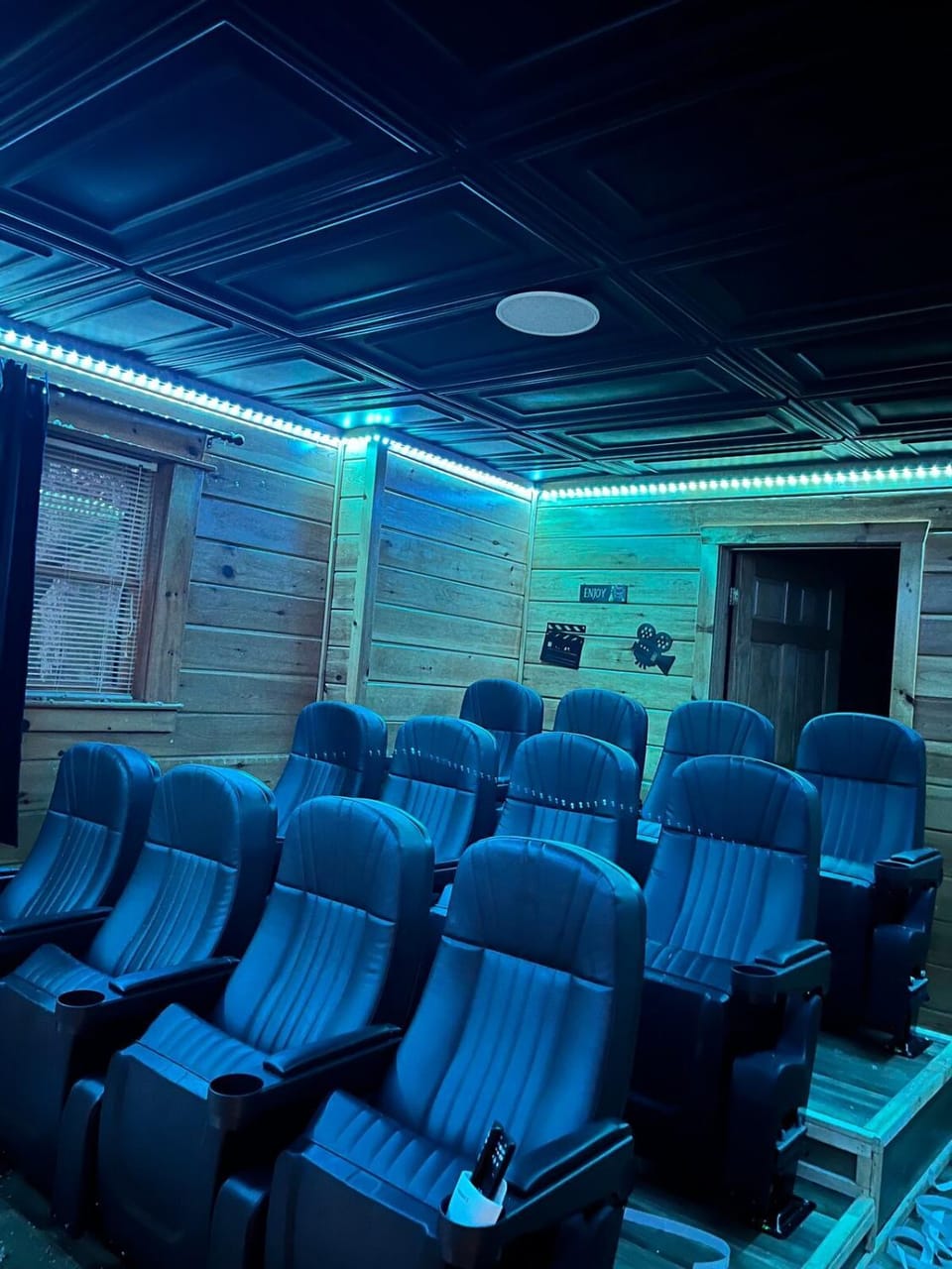 Gatlinburg, Game Room, Theater, Fire Pit, Hot Tub House in Gatlinburg