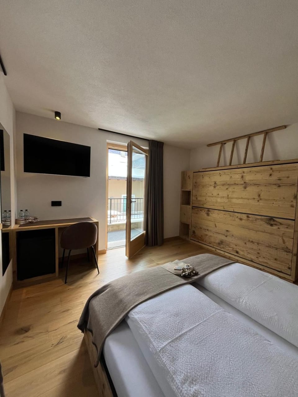 Bed, Bedroom, bunk bed