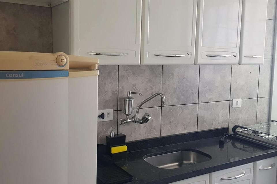 104 Apto Simples de localização invejável e WiFi Apartment in Londrina