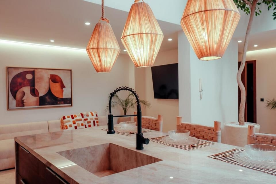 Luxury 4 bed apartment In the heart of Guilez! Apartment in Marrakesh