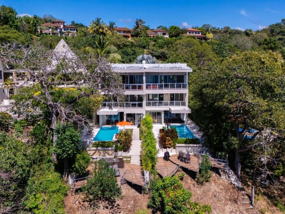 Casa White Duplex Beautiful beach houses Villa in Samara