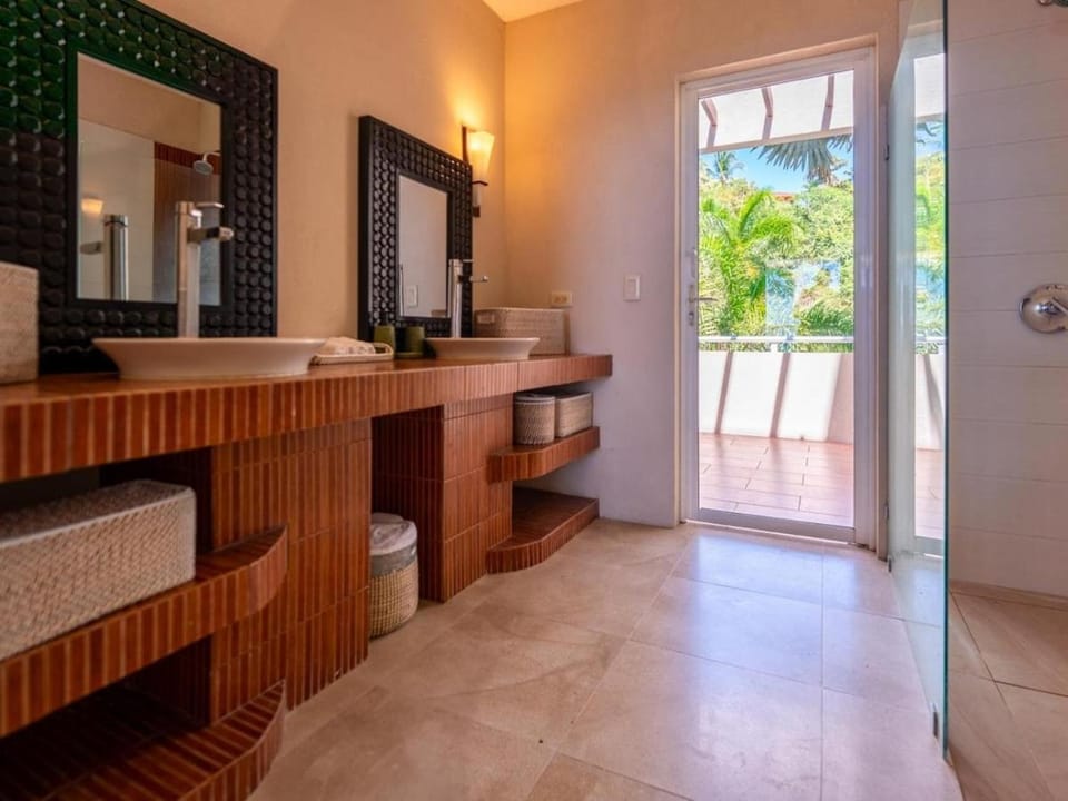 Casa White Duplex Beautiful beach houses Villa in Samara