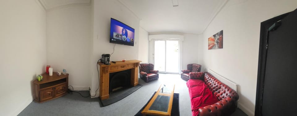 StayHub Northampton Bed and Breakfast in Northampton