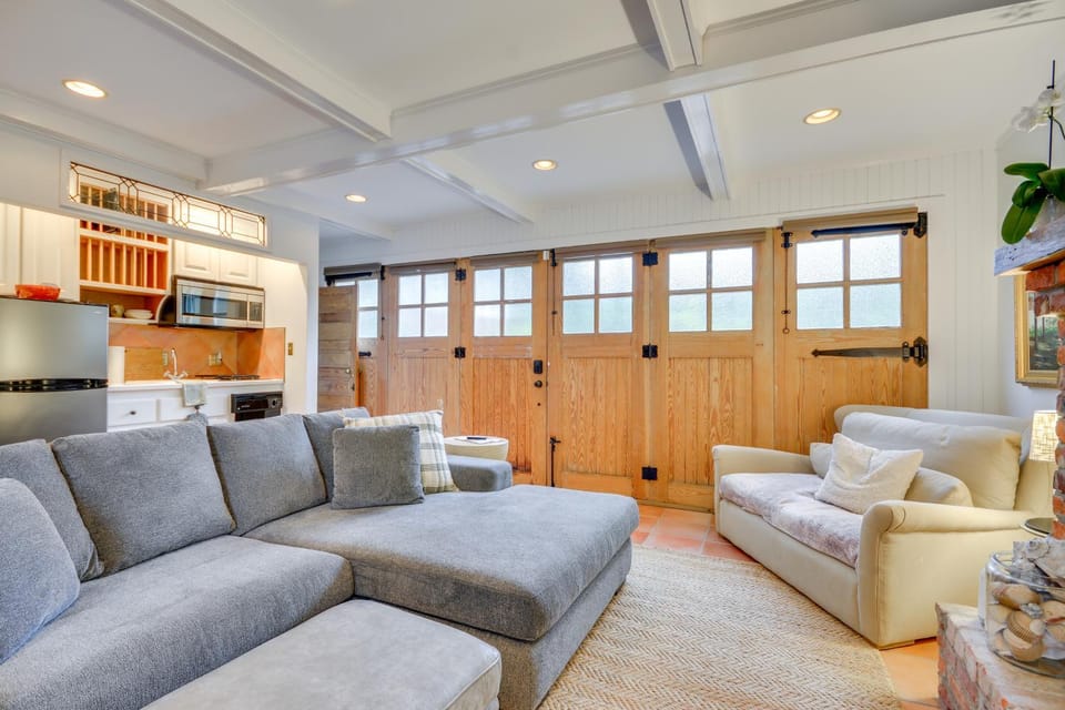 Walk to Main St: Historic High Point Carriage Home House in High Point