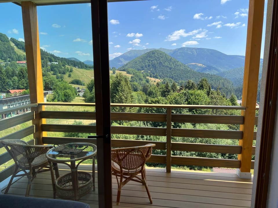 Natural landscape, Balcony/Terrace, Mountain view
