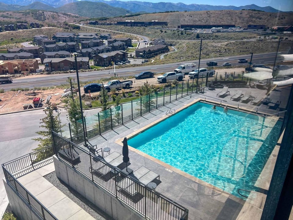 Luxury Black Rock Resort Suite Unit A Apartment in Wasatch County