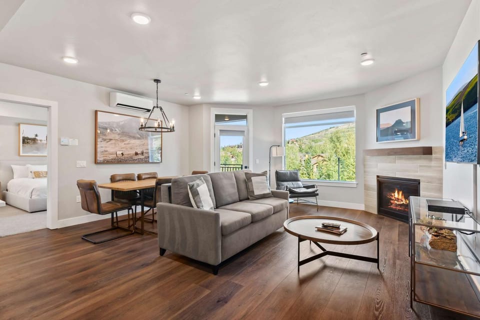Luxury Black Rock Resort Suite Unit A Apartment in Wasatch County