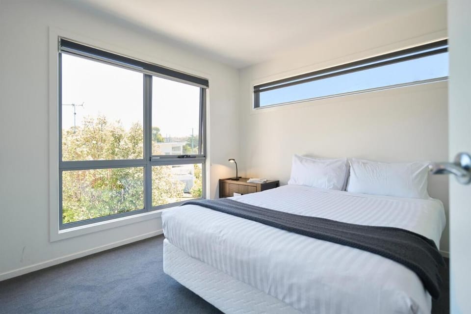 Deja Blue 1 - Freycinet House in Coles Bay