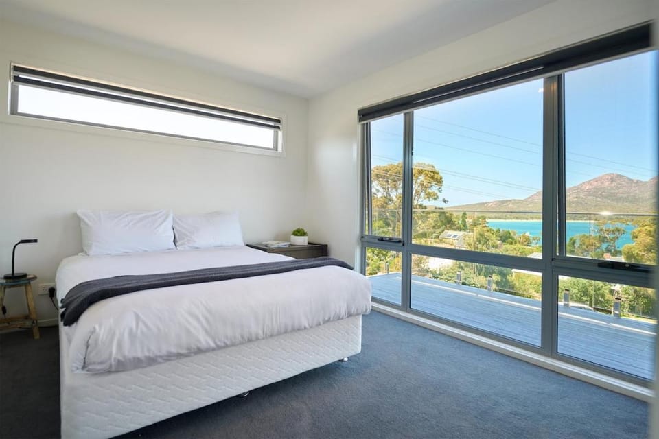 Deja Blue 1 - Freycinet House in Coles Bay