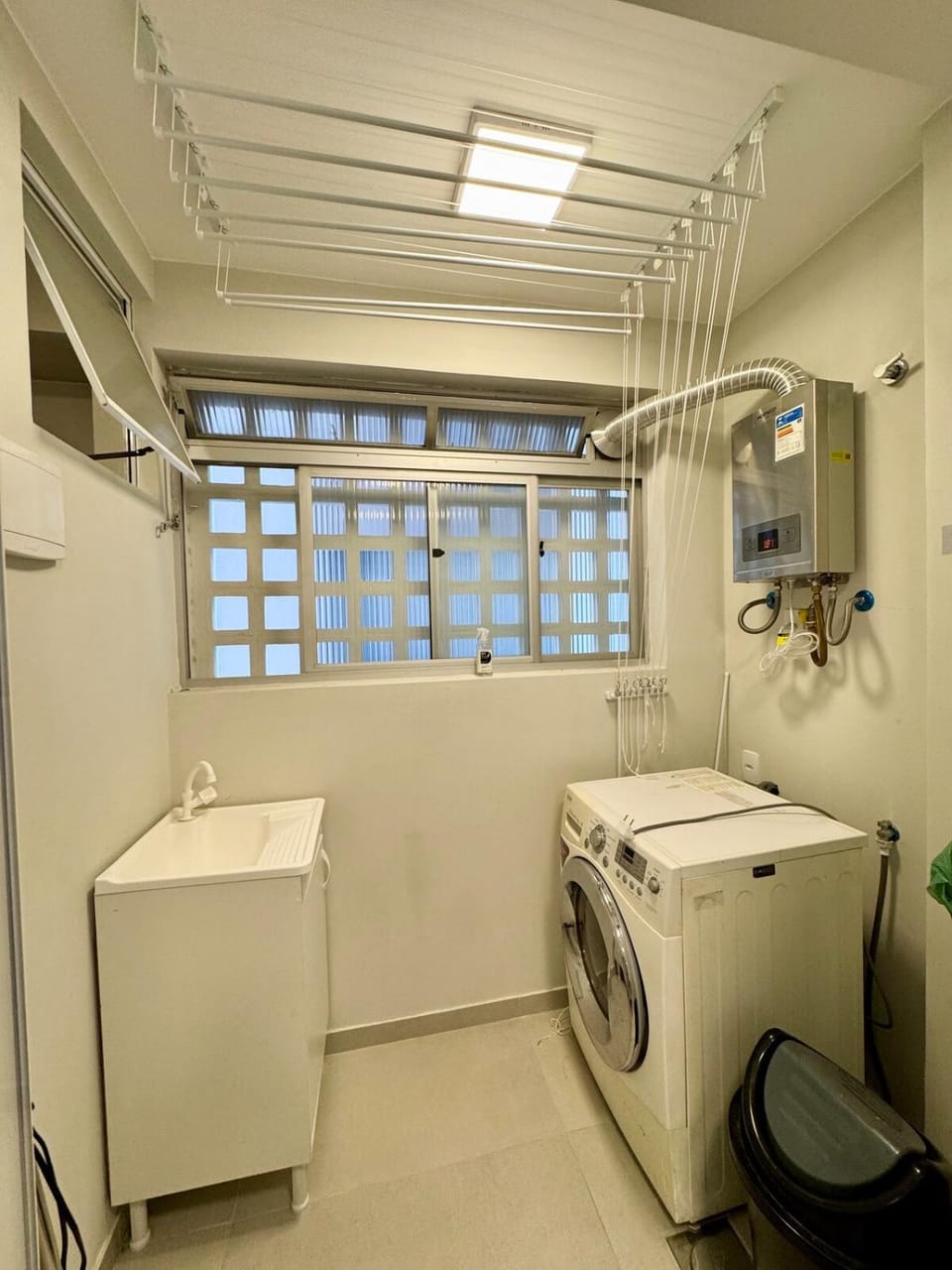 laundry, washing machine, dryer
