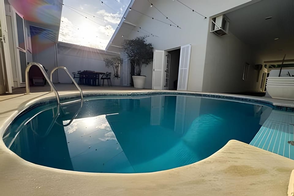 150m Beach | Bed Linen & Towels | 4 Parking House in State of São Paulo