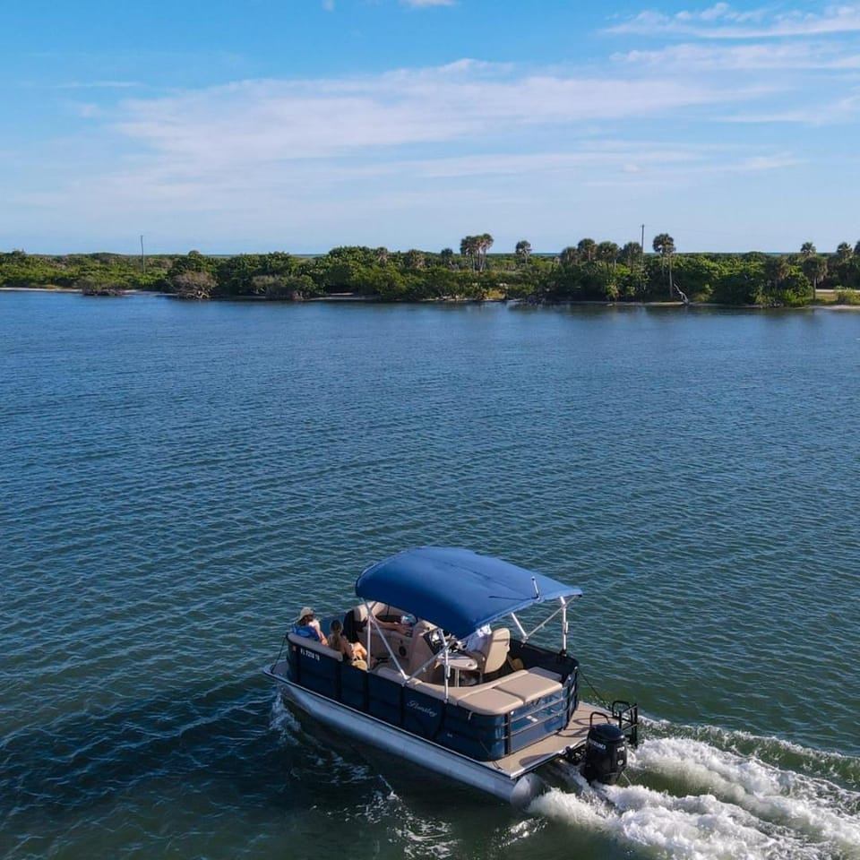 Private Boat Tour Montreal Docked boat in Boucherville