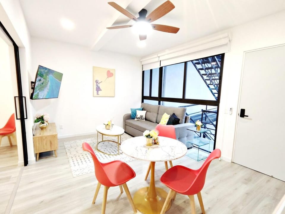 Luz Maria 7 MaiaHome Polanco Chic 1BR Terrace Wi-Fi 300 Mbps Apartment in Mexico City
