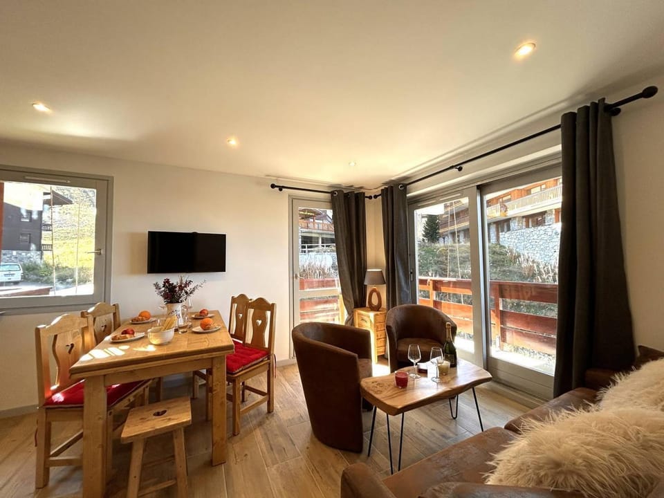 Appartement moderne à Méribel, spacieux avec balcons, proche pistes - FR-1-355-276 Apartment in Les Allues