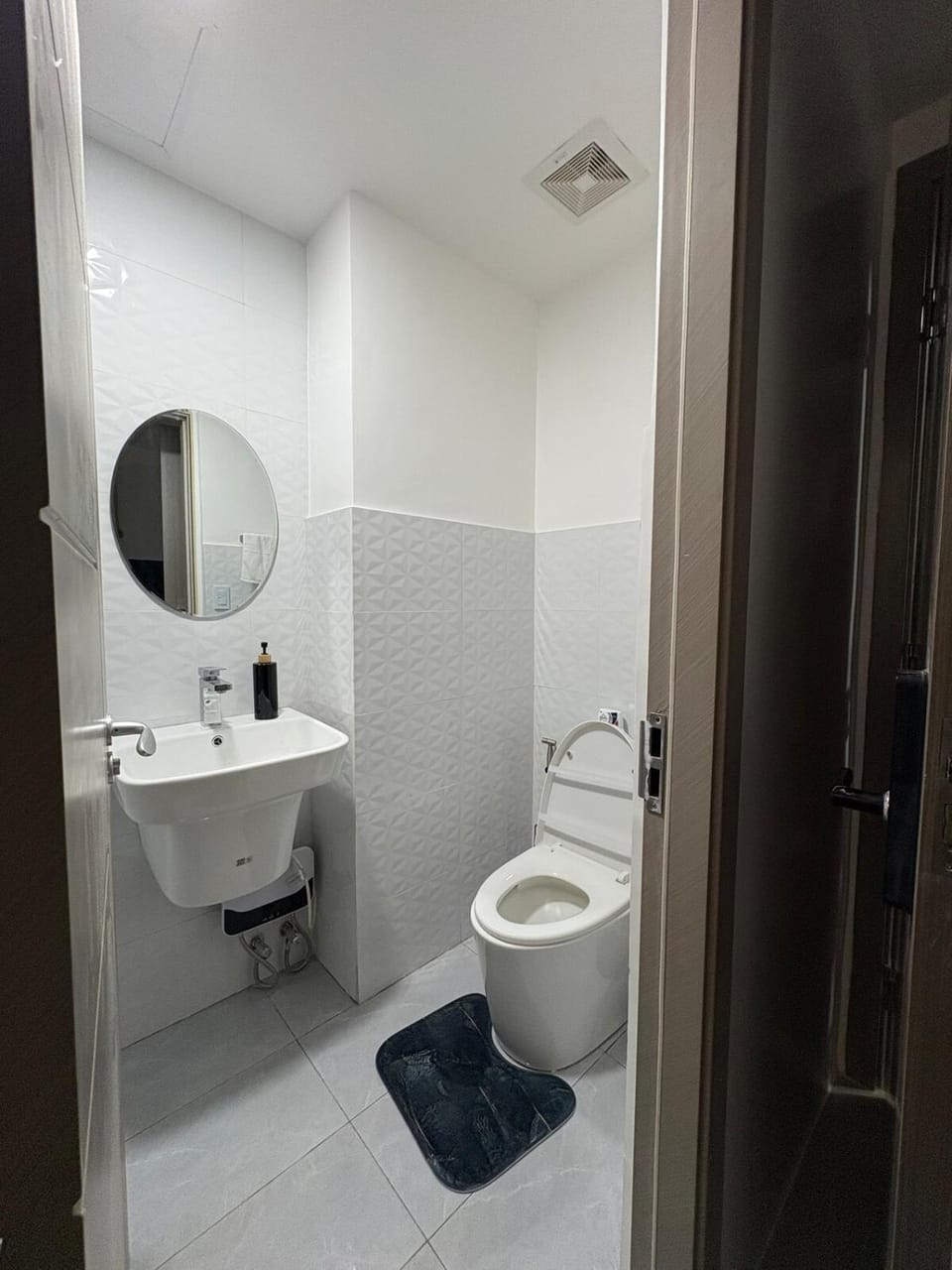 Iloilo Condo Perfect for Couple Apartment in Iloilo City
