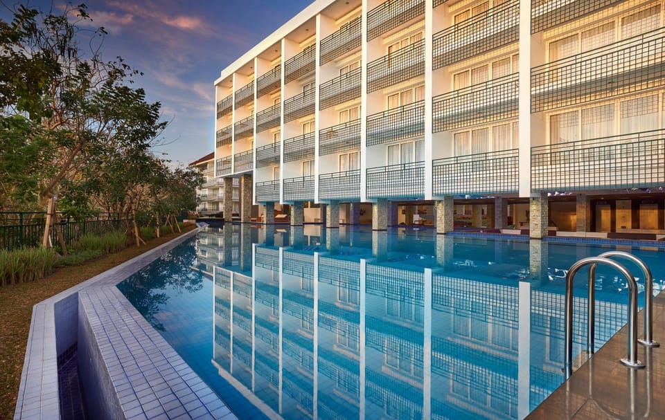 Property building, Swimming pool
