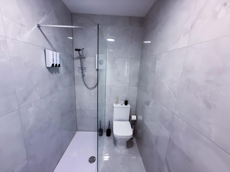 Shower, Toilet, Bathroom