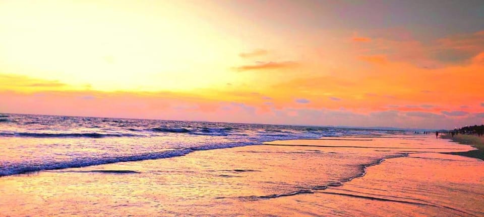 Golden Sandy Shores, 1bhk beach apartment Apartment in Benaulim