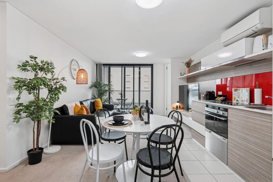 Kitchen or kitchenette, Living room, Dining area