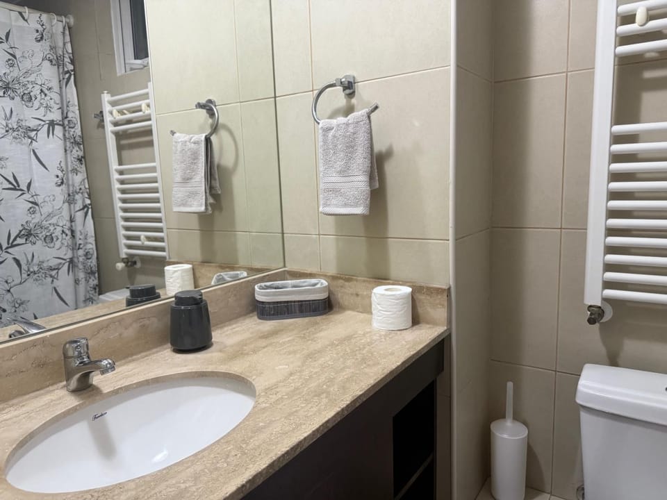 DPTO frente MALL-AEROPUERTO, CONCEPCION Apartment in Bio Bio, Chile