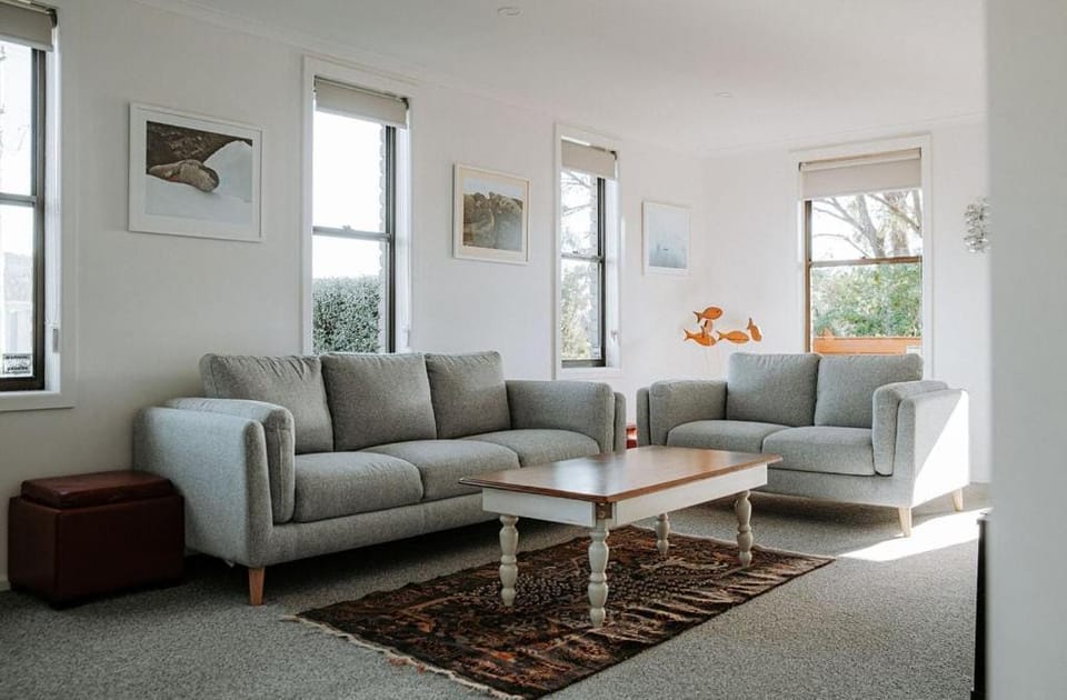 Kooringal - Your Home by the Ocean in Bicheno House in Bicheno