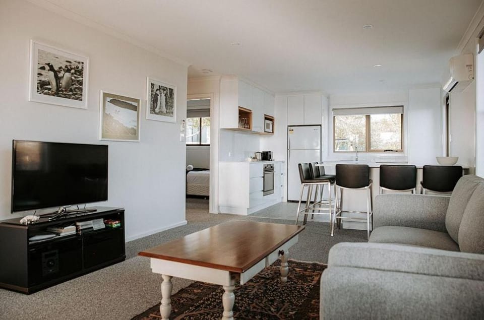 Kooringal - Your Home by the Ocean in Bicheno House in Bicheno