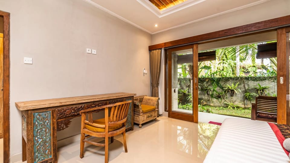 Patio, Garden, Balcony/Terrace, Living room, Photo of the whole room, Dining area, Bedroom, Garden view