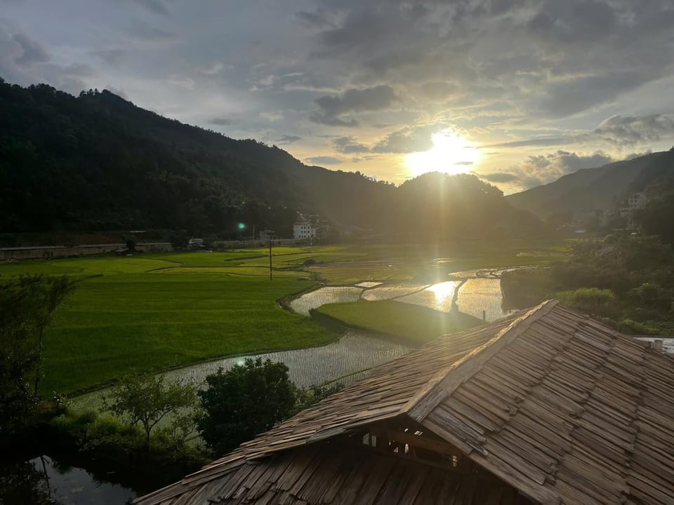 Day, Natural landscape, Mountain view, Sunrise