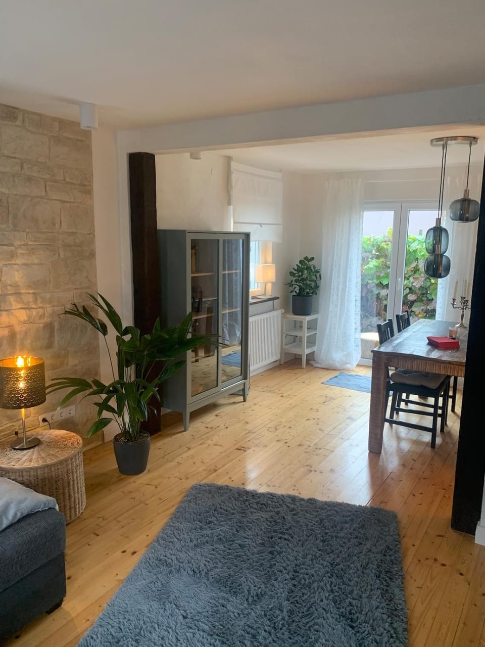 Living room, Dining area