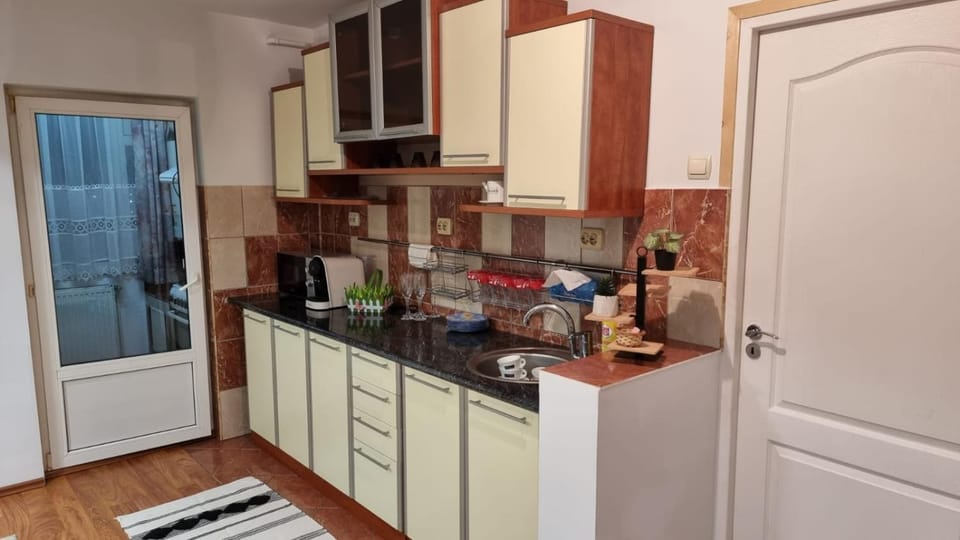 Mari Apartment in Romania