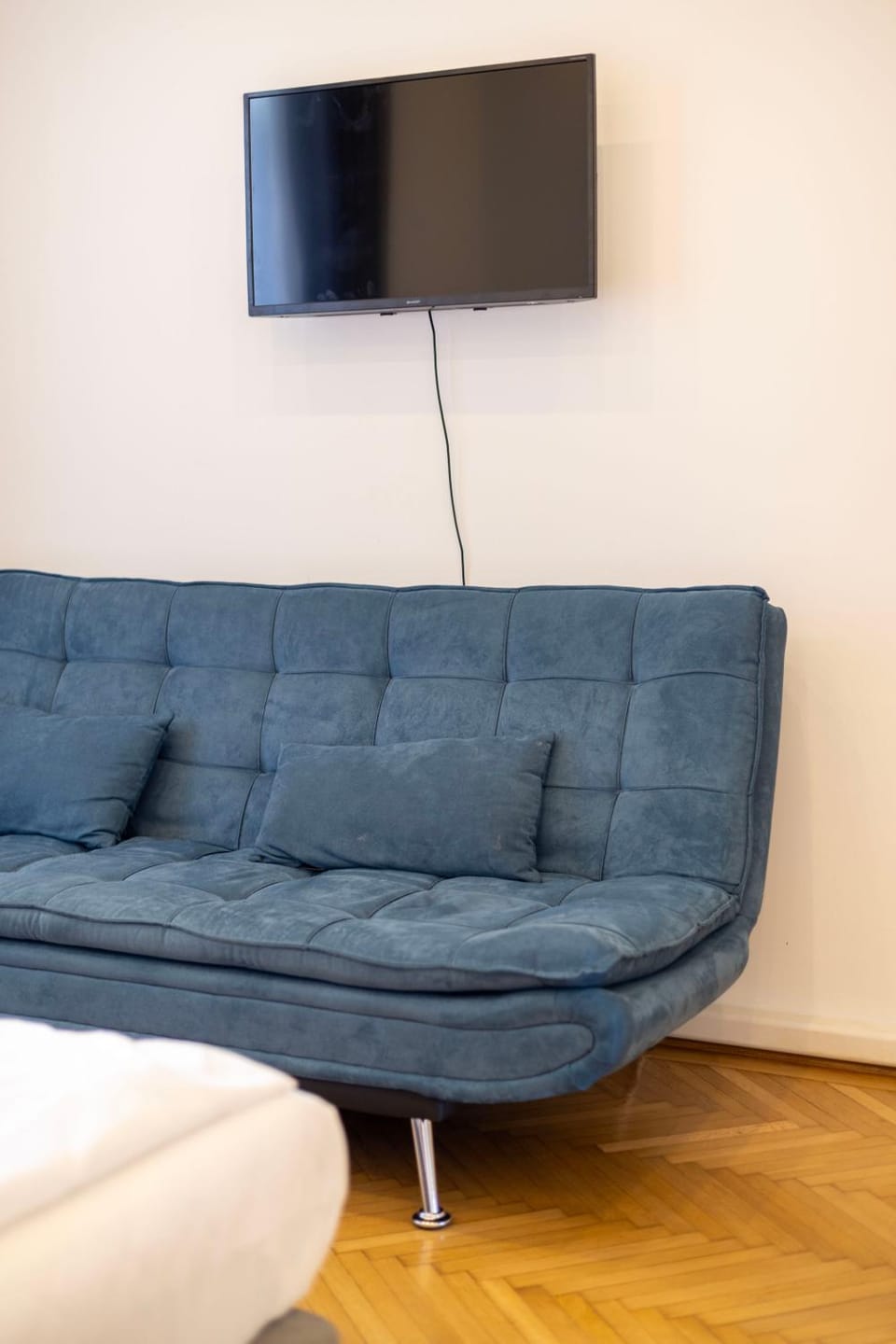 TV and multimedia, Seating area