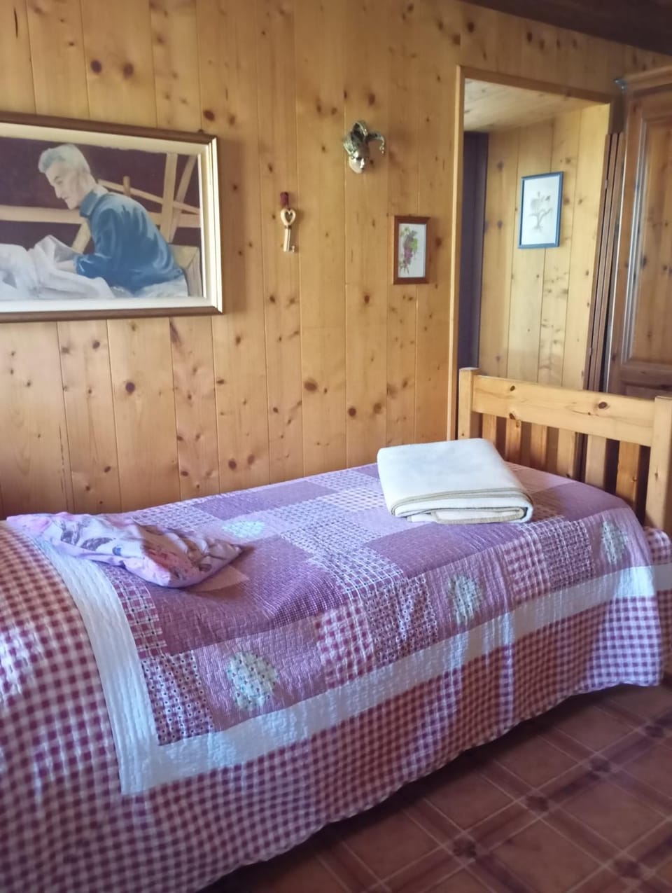 Bed, Bedroom